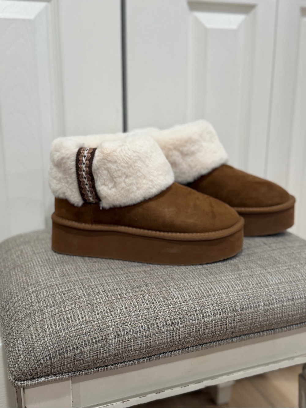 UNIONBAY Brown Suede Ankle Booties with Cream Faux Fur Cuff